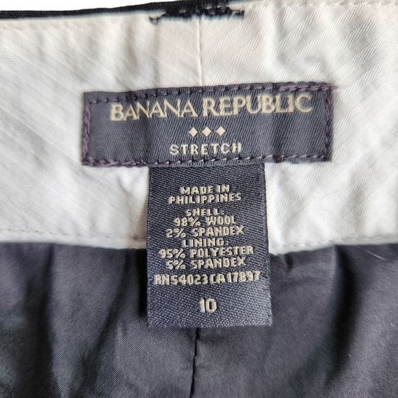 Banana Republic black wool stretch mid Length mid rise shorts - Picture 4 of 8